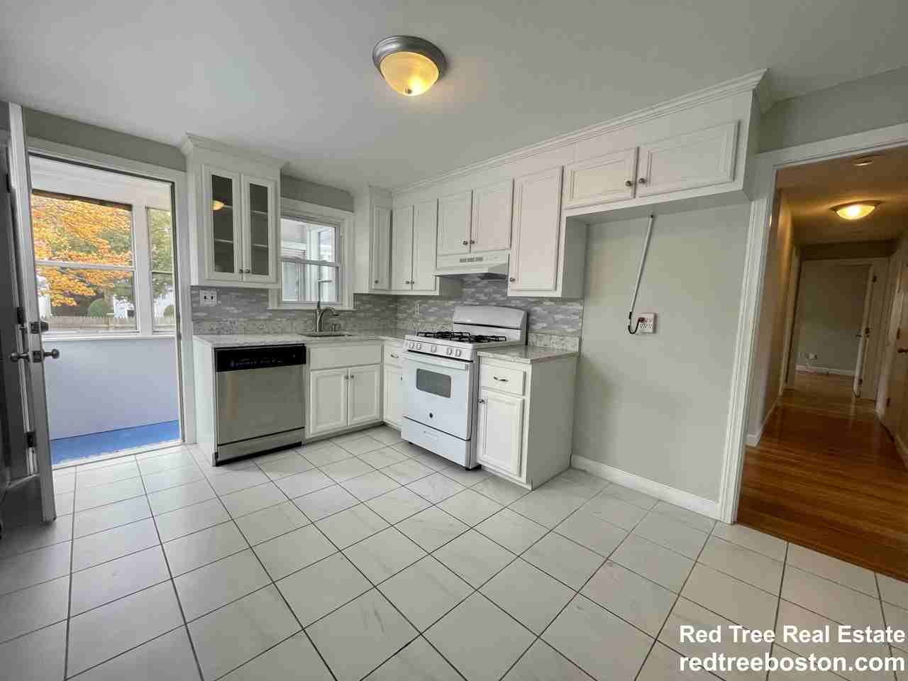 59 Desoto Rd #2 - Photo 5 of 20