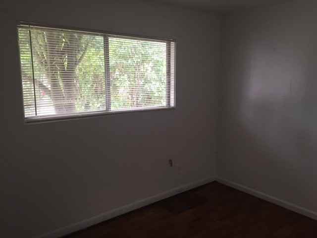 237 Carolina St - Photo 3 of 5