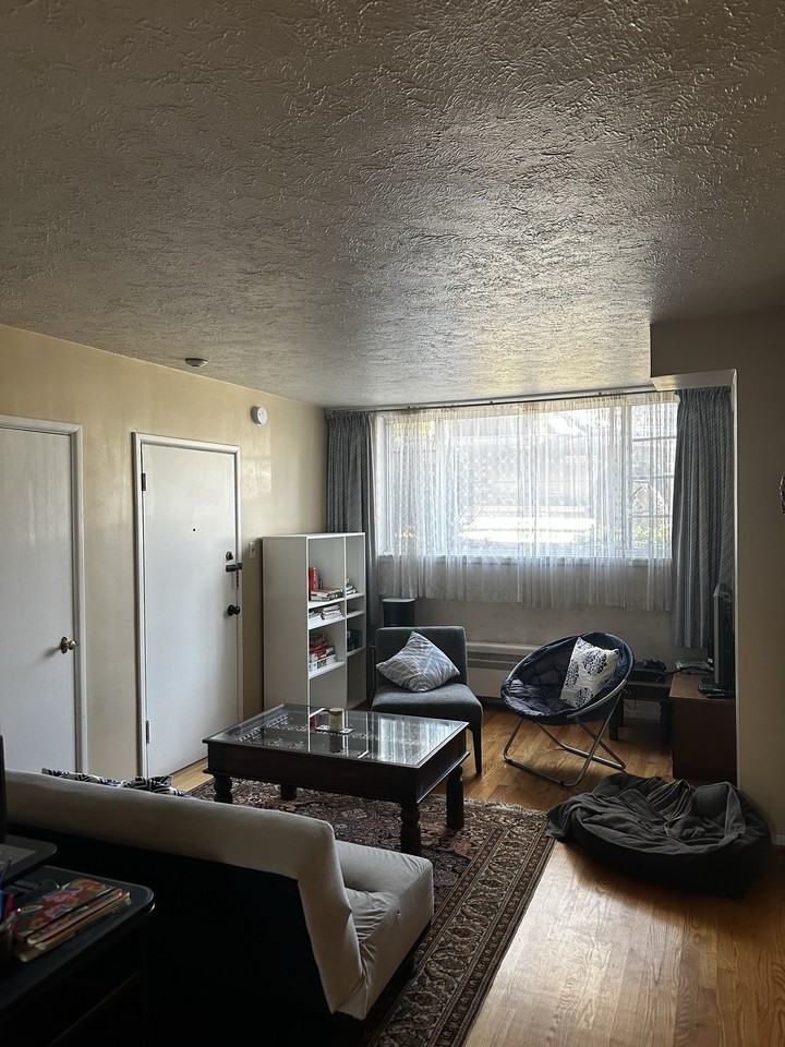 2105 47th Ave W #8 - Photo 4 of 12