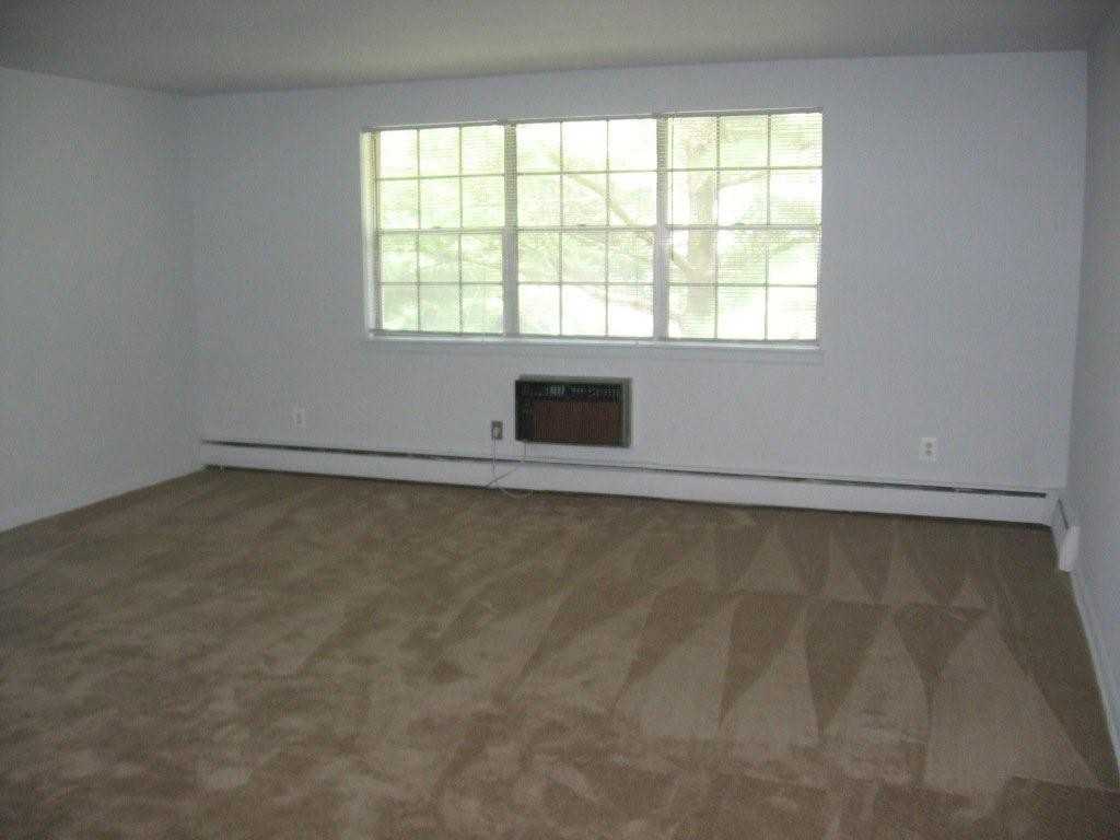 Lexington Apartments - Photo 3 of 12