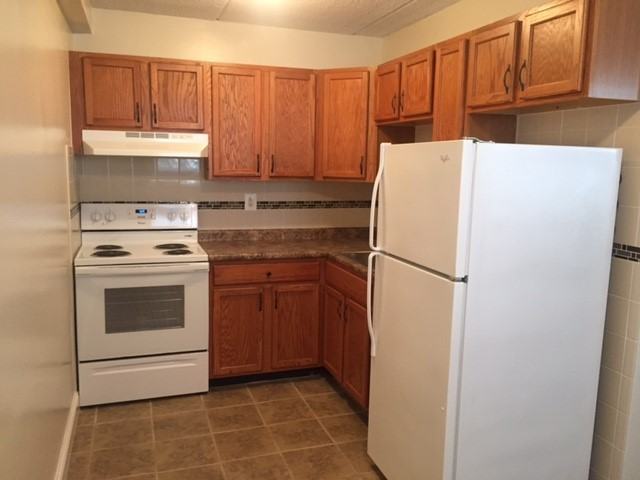 Lexington Apartments - Photo 7 of 12