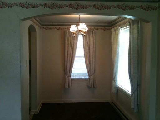 524 C St - Photo 3 of 5