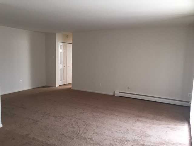 Yorktowne Apartments - Photo 4 of 13