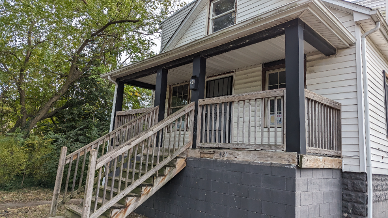 400 East Glen Park Avenue - Photo 2 of 11