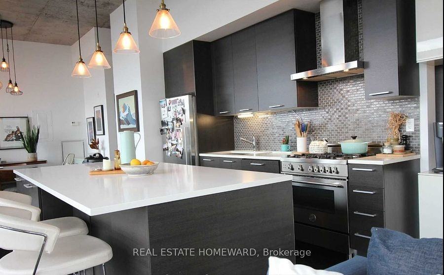 90 Broadview Avenue - Photo 2 of 12