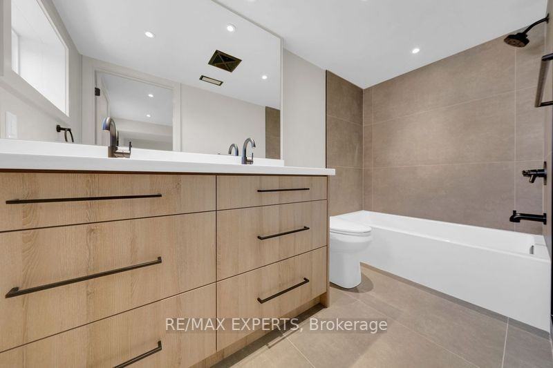 39 Raymond Road - Photo 2 of 5