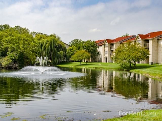 The Lakes at 8201 - Photo 3 of 10