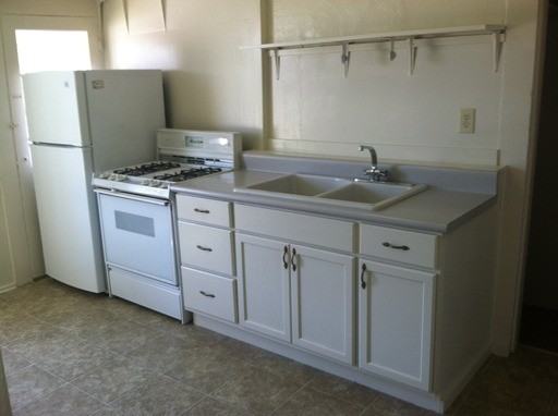 403 Washington St - Photo 2 of 6