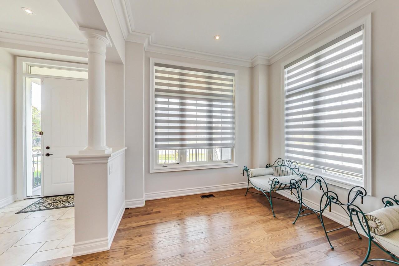 266 Angus Glen Boulevard - Photo 3 of 28