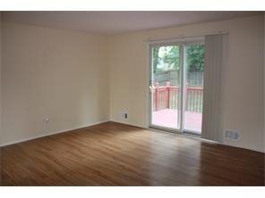 211 Princeton Rd - Photo 3 of 15