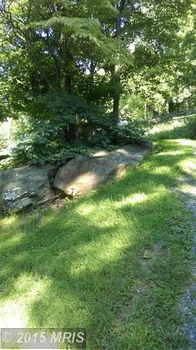 58 Ulysses Ct - Photo 2 of 8