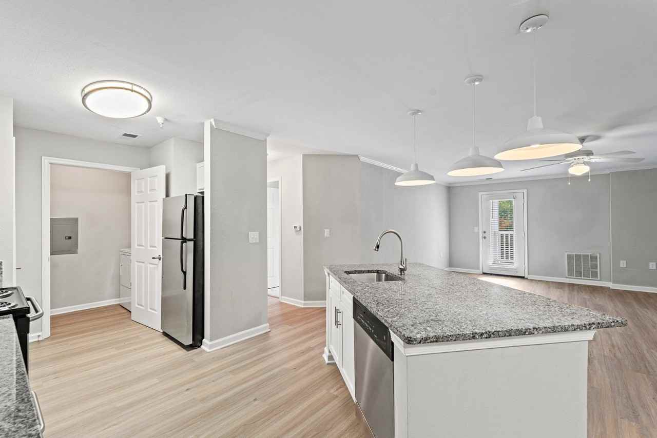 SomerHill Farms Apartments - Photo 2 of 24