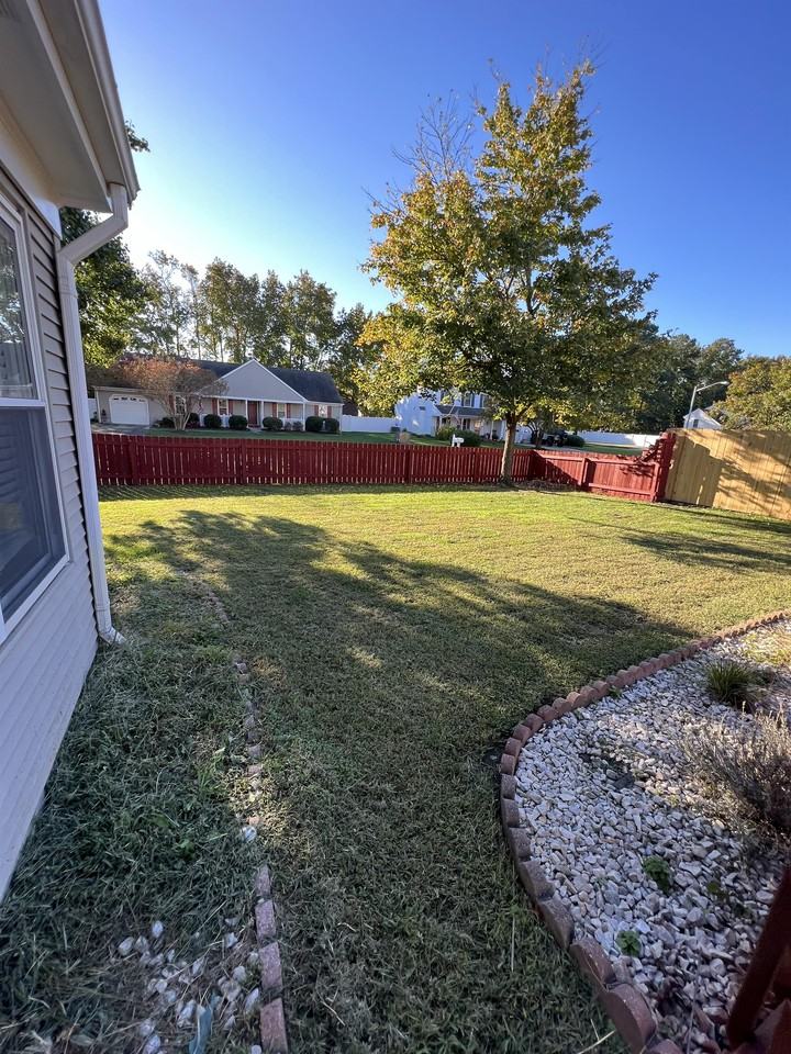 3701 Castlewood Dr #1 - Photo 6 of 30