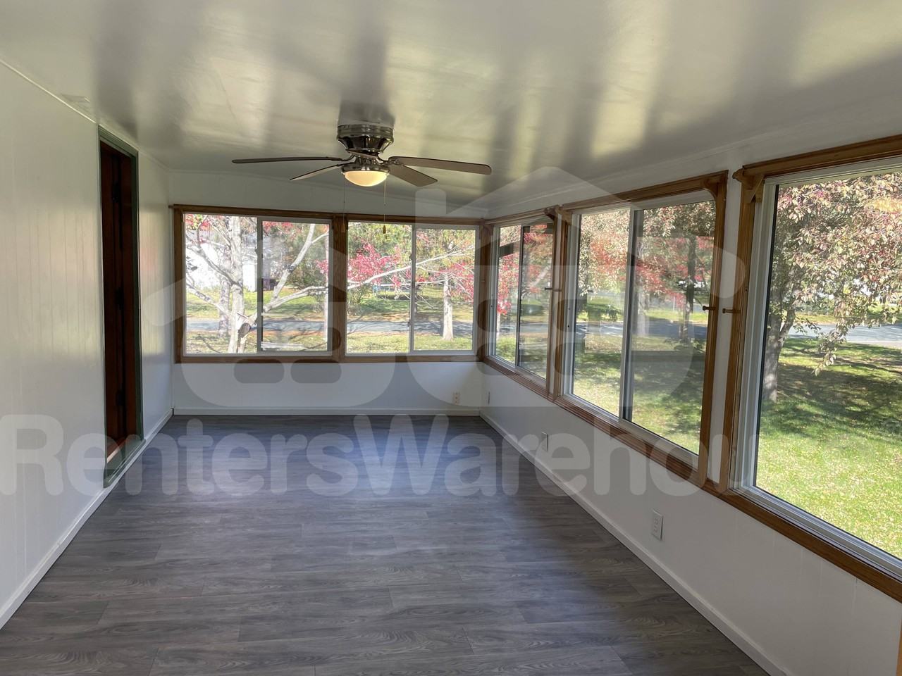 304 N Day Rd - Photo 2 of 10