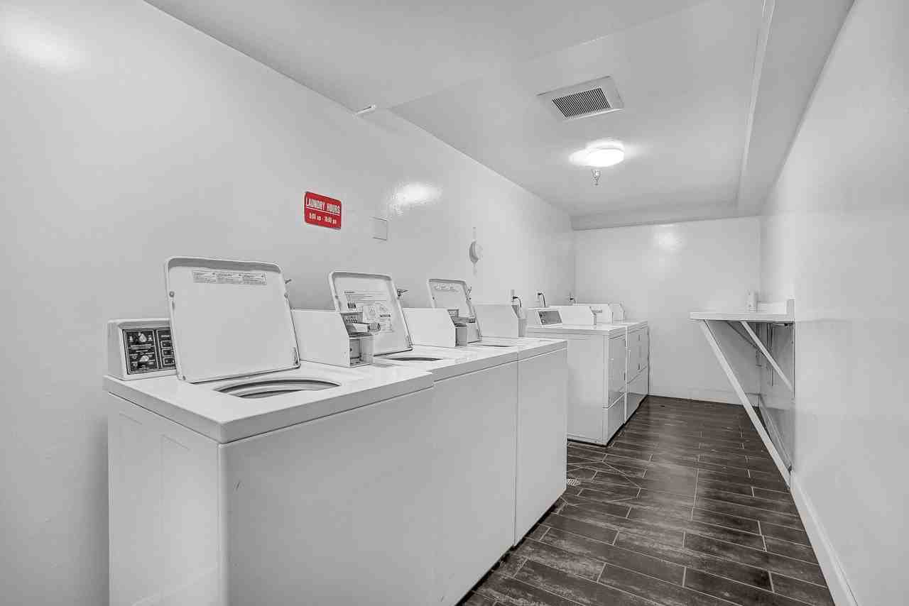 15051 Moorpark St - Photo 6 of 9