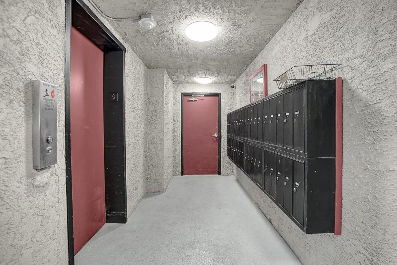 15051 Moorpark St - Photo 5 of 9