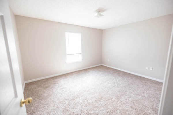 College Courtyard - Photo 5 of 9