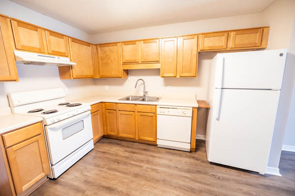 Robins Place - Photo 6 of 12