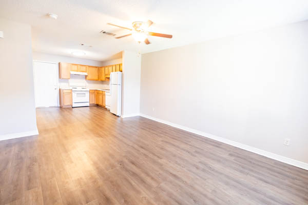 Robins Place - Photo 7 of 12