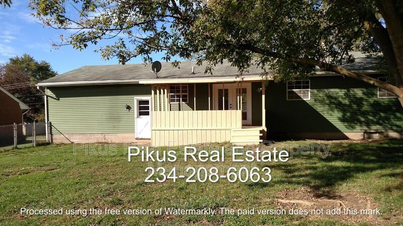 3620 Bosworth Ave Ne - Photo 2 of 9