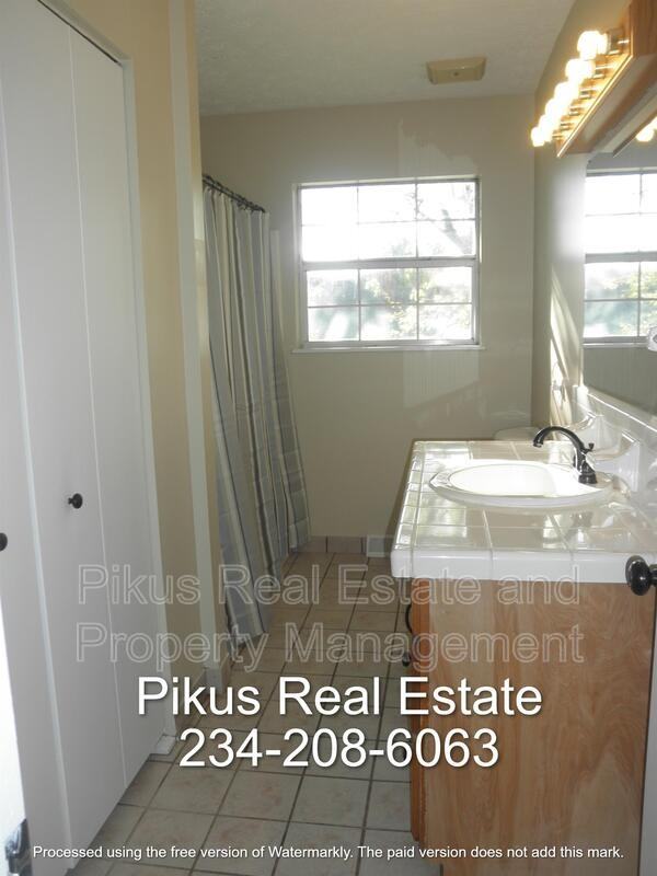 3620 Bosworth Ave Ne - Photo 5 of 9