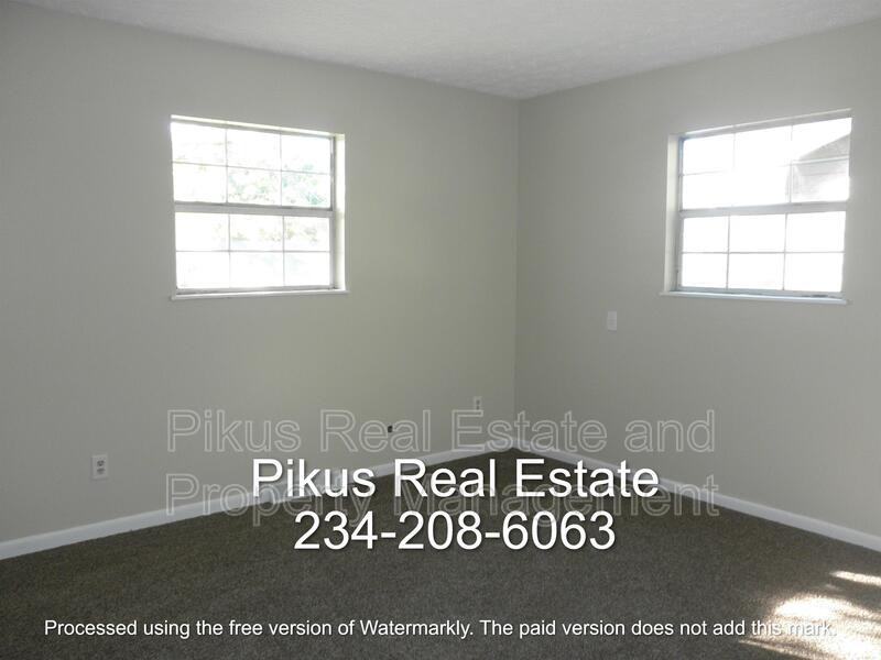 3620 Bosworth Ave Ne - Photo 6 of 9