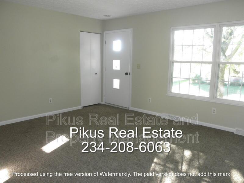 3620 Bosworth Ave Ne - Photo 7 of 9