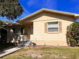 featured image of 2621 40th Ave N #A