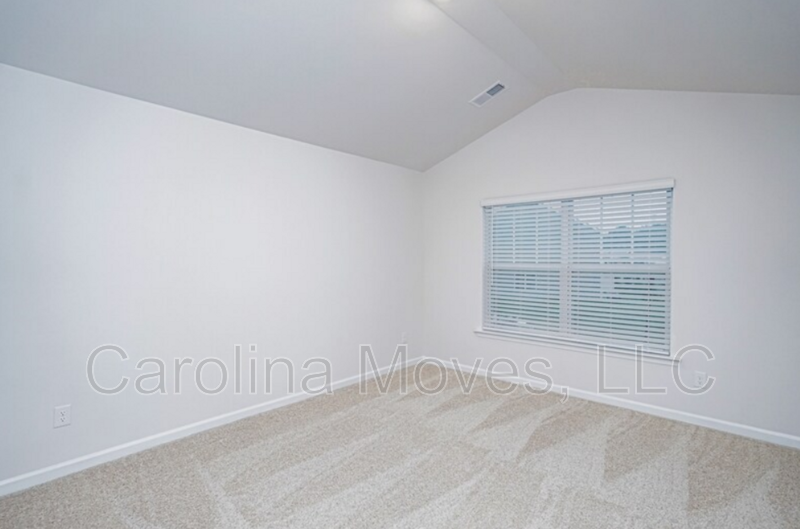 308 Sea Isle Pl - Photo 5 of 12