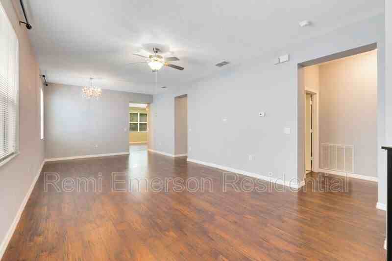 12832 Oulton Cir - Photo 4 of 23