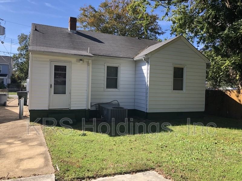 370 Hobson Ave - Photo 2 of 16