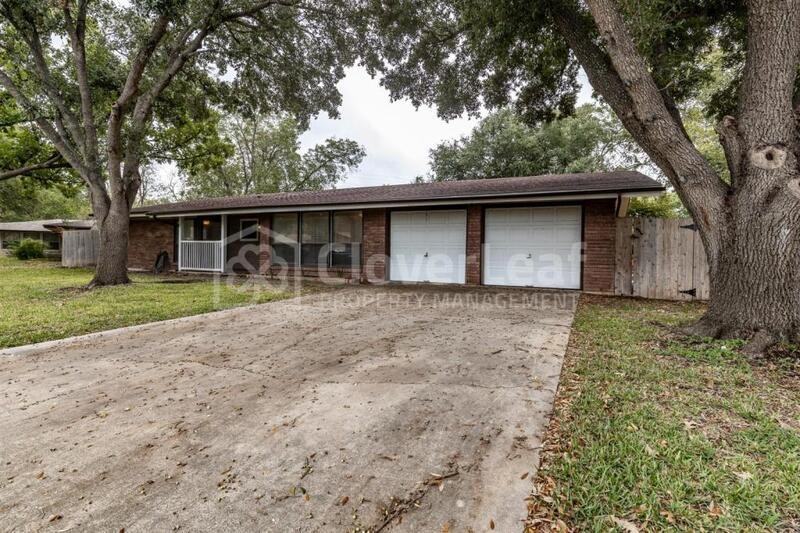 222 Cloudmont Dr - Photo 2 of 40
