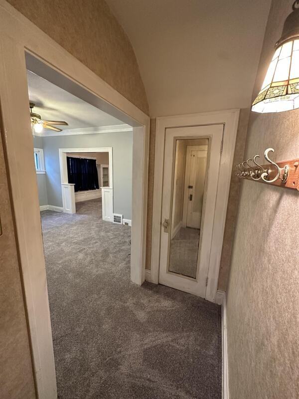 4811 East 84Th Street, Garfield Heights, OH 44125 - Photo 3 of 39