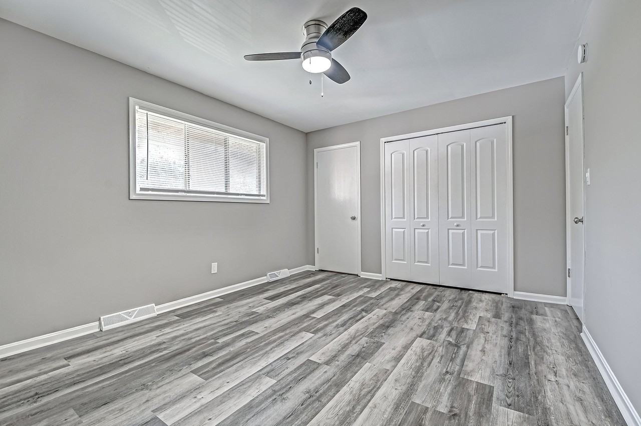 Woodside Village Apartments - Photo 7 of 28