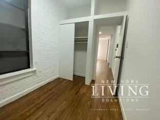 229 E 10th St #1 - Photo 3 of 3