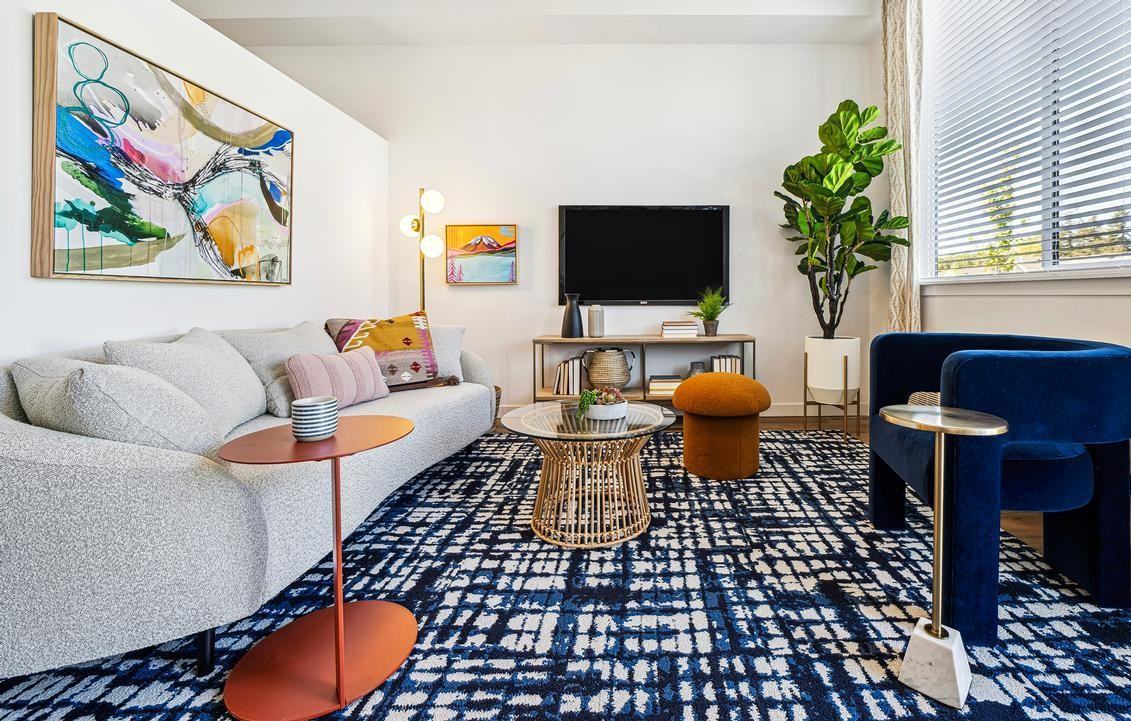 1367 Umpqua Avenue - Photo 2 of 16