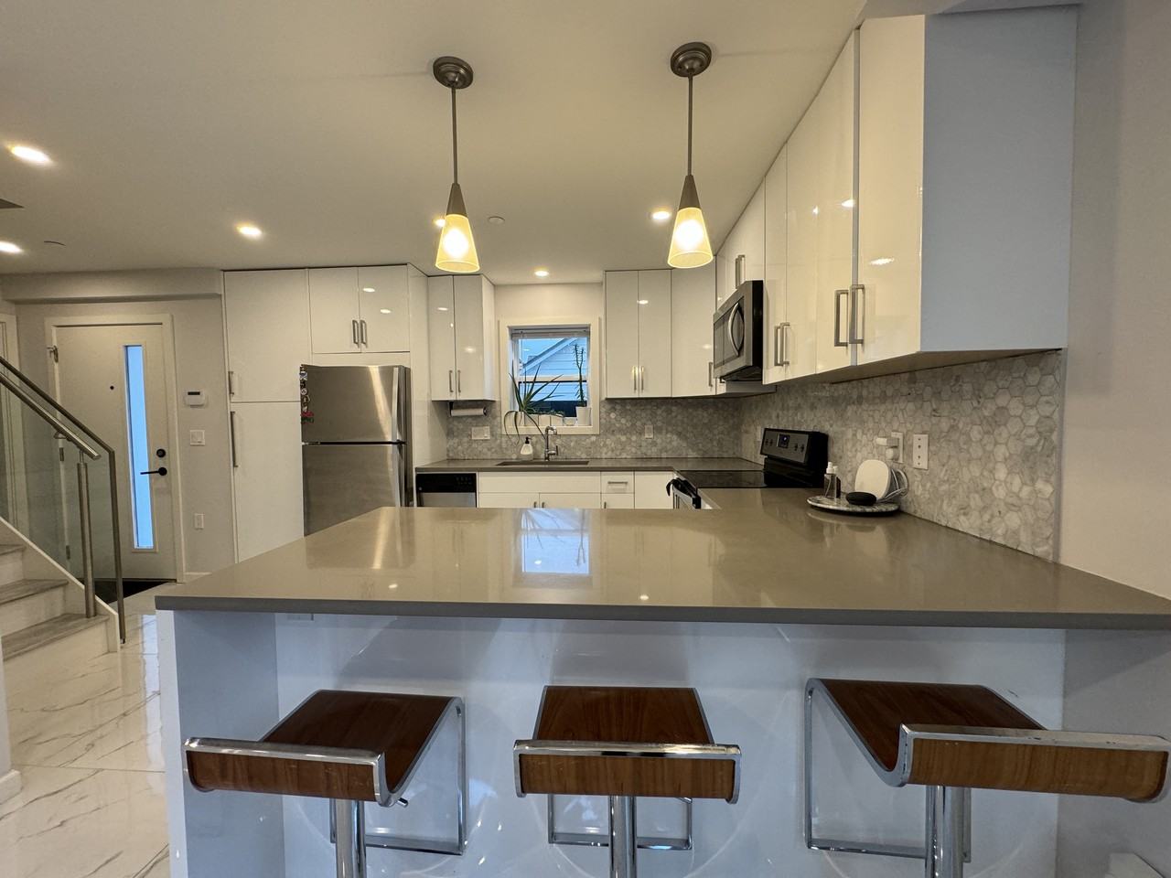 Lillooet St & E Pender St - Photo 5 of 19