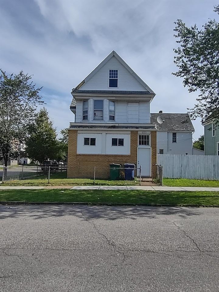 467 Fargo AvenueUnit 3 (Lower Rear) #3LOWERREAR - Photo 5 of 5