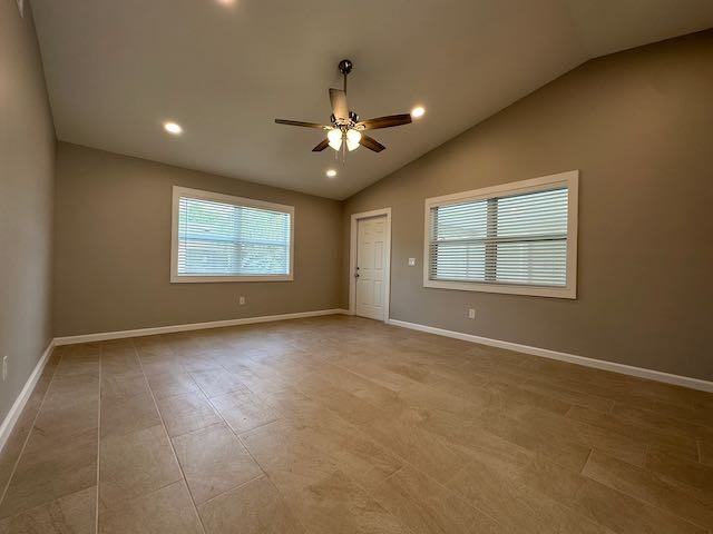 3166 Se Garden St #3166 - Photo 3 of 12