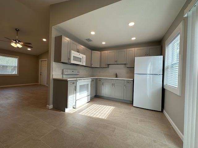 3166 Se Garden St #3166 - Photo 4 of 12