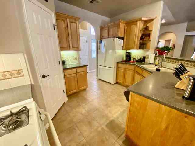 2621 W 570 N #1 - Photo 2 of 18