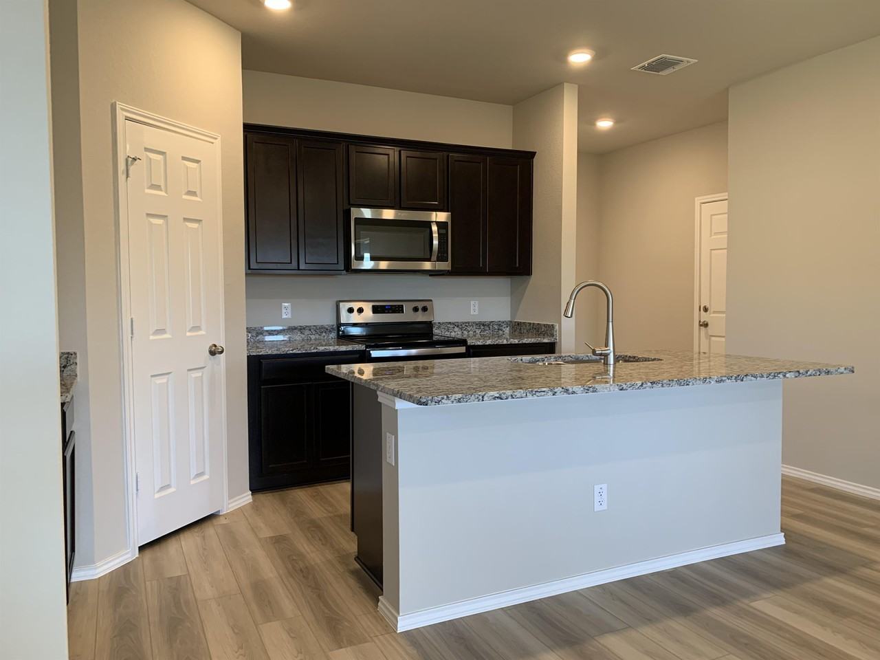 8523 Brahma Plains Rd #1 - Photo 4 of 24