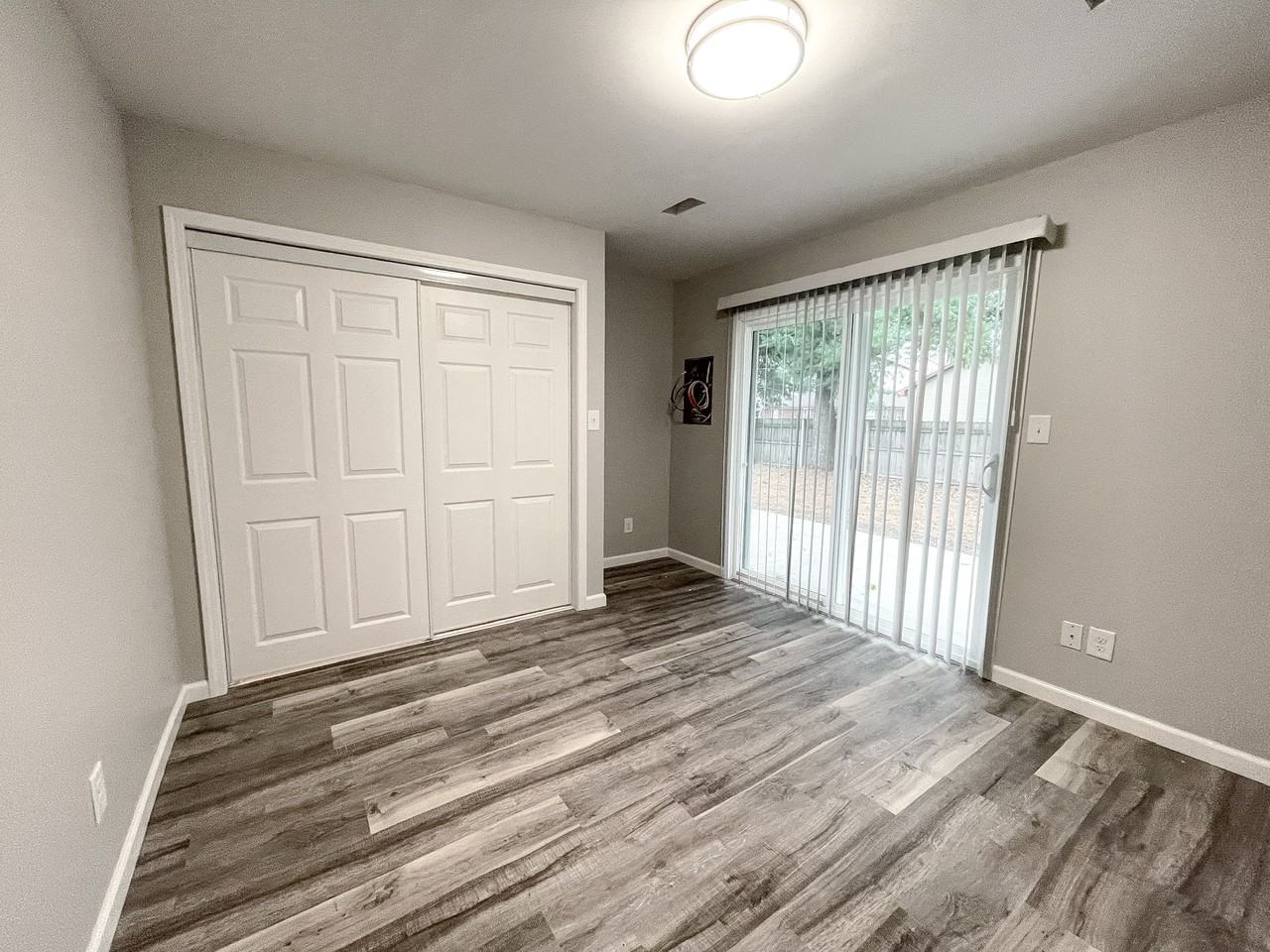 1268 E Dawn Dr #1 - Photo 7 of 17