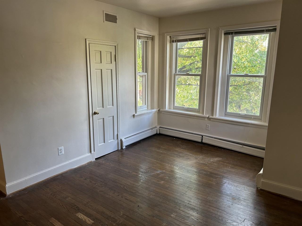 16 5th St Se #201 - Photo 4 of 14