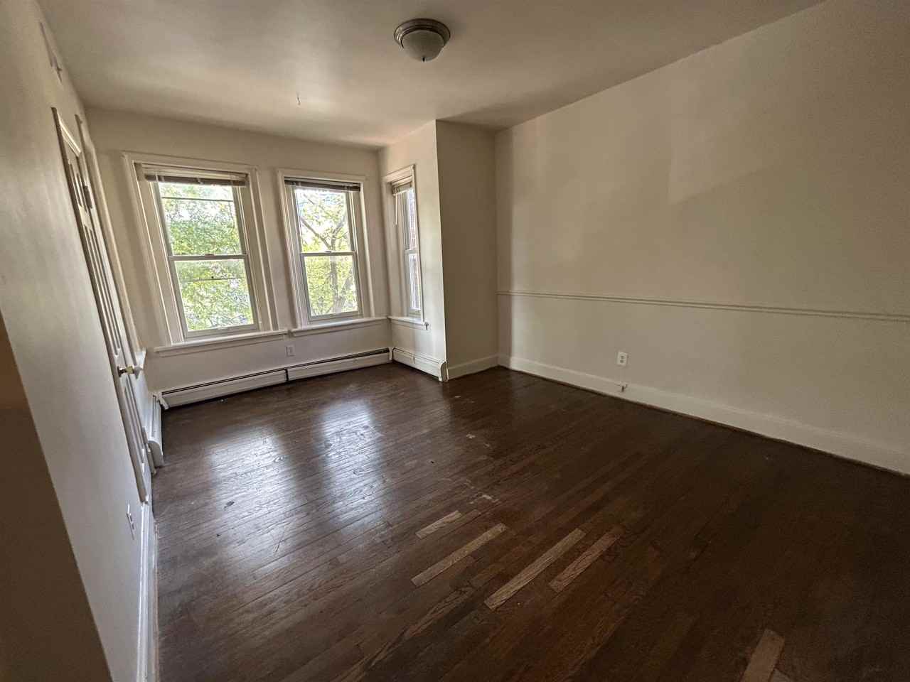 16 5th St Se #201 - Photo 5 of 14