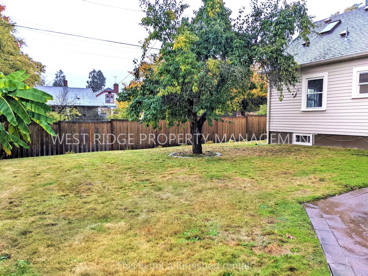 75 Ne Buffalo St #1 - Photo 3 of 23