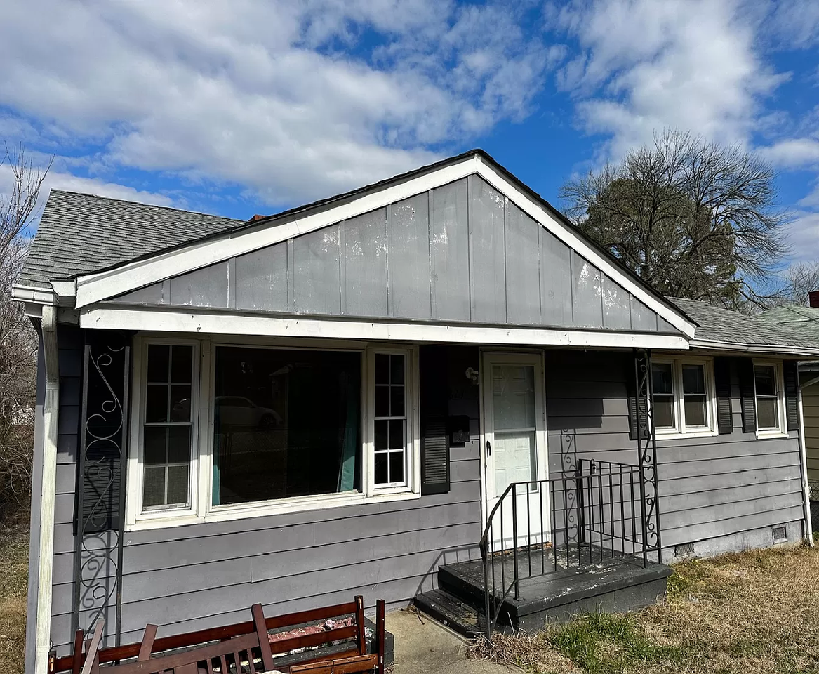 827 Mckenzie St - Photo 3 of 7