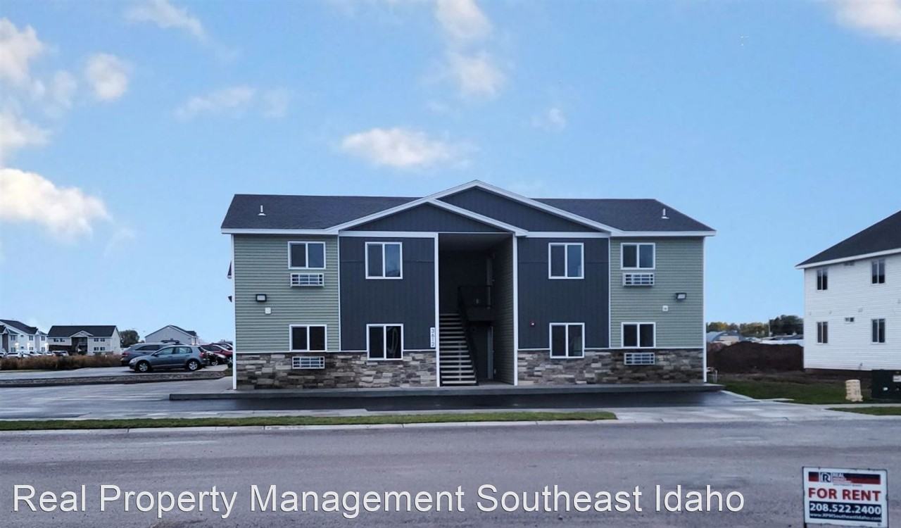 3612 E Gample Ave - Photo 2 of 10