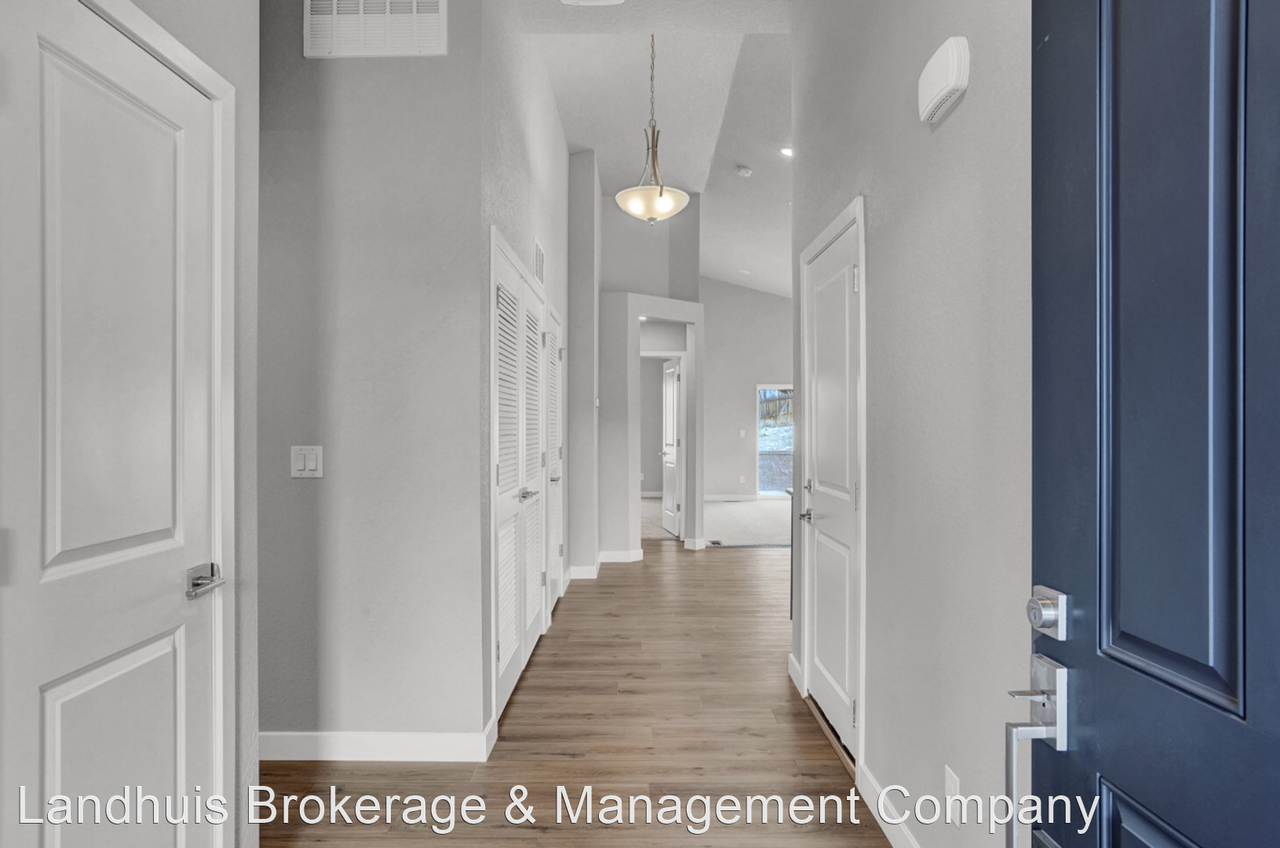 841 E Maybell Dr - Photo 2 of 18