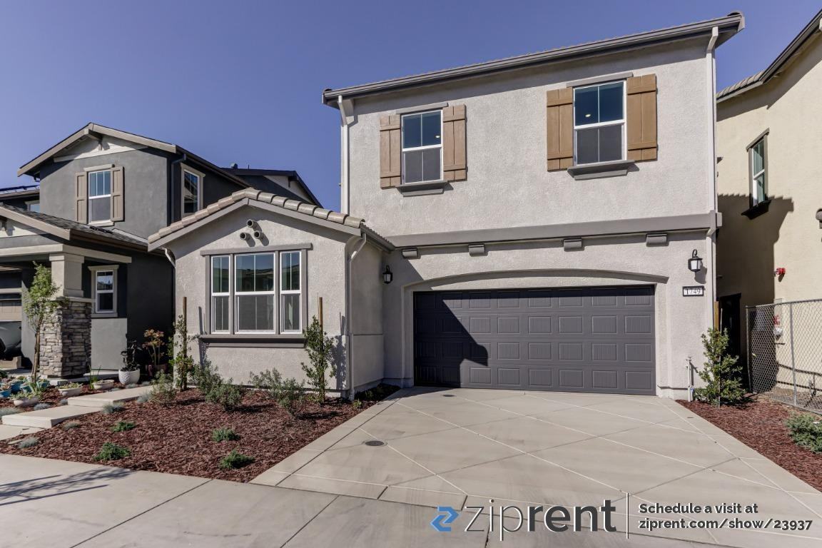 1749 Jade Pl - Photo 2 of 25